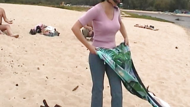 男人和他的妻子在床上上床秃头婊子