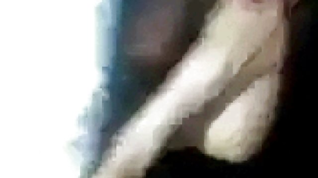 这个phallus正好可以把它冲进一个紧绷的、精致的洞穴里。这个女孩显然会喜欢这种玩的。