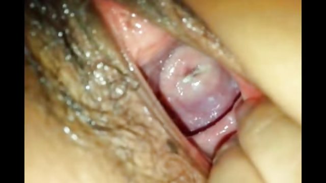 萨莎格雷在杀手视频,她将首先处理的家伙的鸡巴与她的嘴和流口水的舌头,然后弹性的混蛋。那家伙很乐意抽搐美女,迫使她从高尖叫