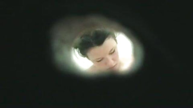 叫两个荡妇,搞砸了他们硬