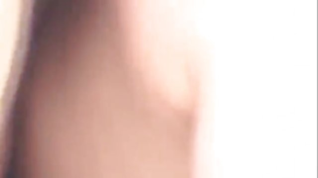 妈妈把他的身体撬了,然后它完全消失了。然后他们又热了。